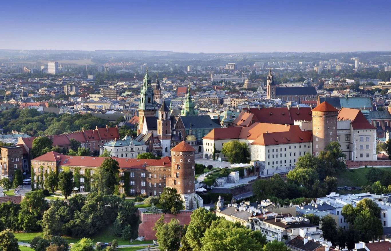 Kraków zamieni się w epicentrum gamingowych atrakcji. Rusza wyjątkowe wydarzenie Widok na Wawel z czerwonymi dachami i katedrą, panorama Krakowa podczas Game Arena 2026.