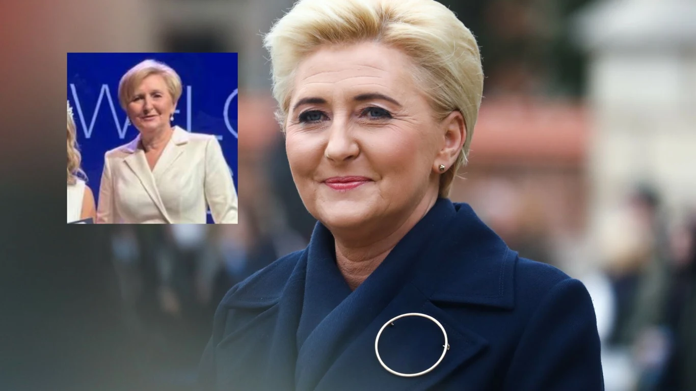 Agata Duda przeszła metamorfozę. Całkiem zmieniła fryzurę Agata Duda o jasnych, krótkich włosach z delikatnym makijażem, ubrana w granatowy płaszcz z ozdobną broszką w kształcie okręgu; nałożony mniejszy obraz pokazuje tę samą kobietę w białym żakiecie na tle niebieskiej planszy.