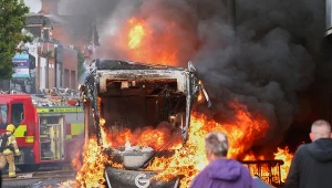 "Belfast płonie". Potężne zamieszki, niemieckie media poruszone