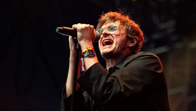 Za nami dwa pierwsze dni czeskiego Rock For People 2026. Co roku tłumy Polaków zjeżdżają na ten festiwal! [ZDJĘCIA]