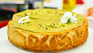 Sernik pistacjowy od Karoliny Stolarskiej-Bigos