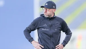Legia uboższa o ponad 6 milionów, cios dla Papszuna. Burza po decyzji Hiszpanów
