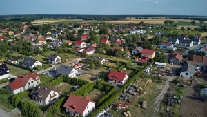 Setki polskich gmin mogą zniknąć. Ekspert: Muszą od tego odejść