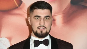 Gwiazdor wezwany na przesłuchanie ws. głośnego skandalu. Powód zaskakuje