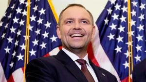 Tak Nawrocki spędzał czas na urodzinach Trumpa. Oto z kim tam rozmawiał