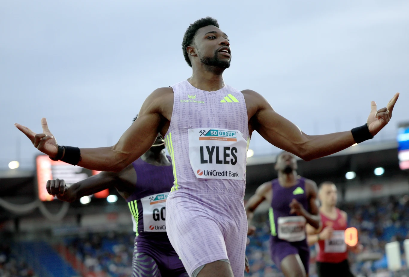 Noah Lyles article cover