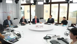 Przywódcy mocarstw i Ukrainy na szczycie G7 we Francji