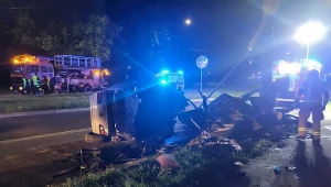 Kierowca z impetem wjechał w słup. Tragiczny wypadek w Sosnowcu