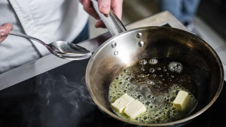 Masło palone świetnie podkreśla smak wypieków i deserów
