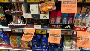 Ostatnie dni promocji w Biedronce. Perfumy 1+1 gratis, kosmetyki i słodycze 70% taniej przed Dniem Ojca
