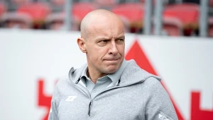 Rzadko się o tym mówi. Takie wykształcenie ma Szymon Marciniak
