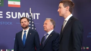 Amerykańska delegacja. Od lewej: J.D. Vance, Steve Witkoff, Jared Kushner
