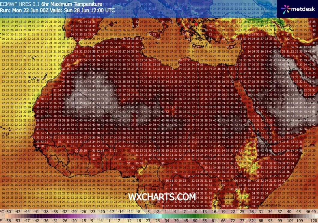 Pod koniec tygodnia temperatury w Polsce mogą być porównywalne, a nawet wyższe niż w niektórych rejonach Afryki Północnej Mapa temperatur maksymalnych dla Afryki Północnej z dominującymi wartościami między 40°C a 45°C, szczególnie na Saharze, przedstawiona w czerwono-brązowej kolorystyce z wyraźną skalą temperatur w dolnej części grafiki.
