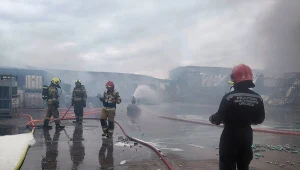 Spłonęła hala produkcyjna na Pomorzu. "Zaobserwowano wypływ zanieczyszczeń"