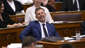 Péter Magyar w węgierskim parlamencie