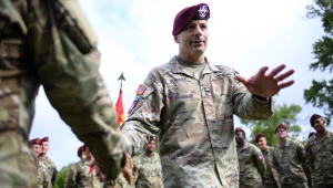Tąpnięcie w Pentagonie. Media: Dowódca armii USA w Europie odchodzi