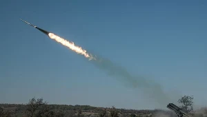 Ukraina - Rosja. Zmasowany atak ukraińskich dronów, płonie kluczowa fabryka