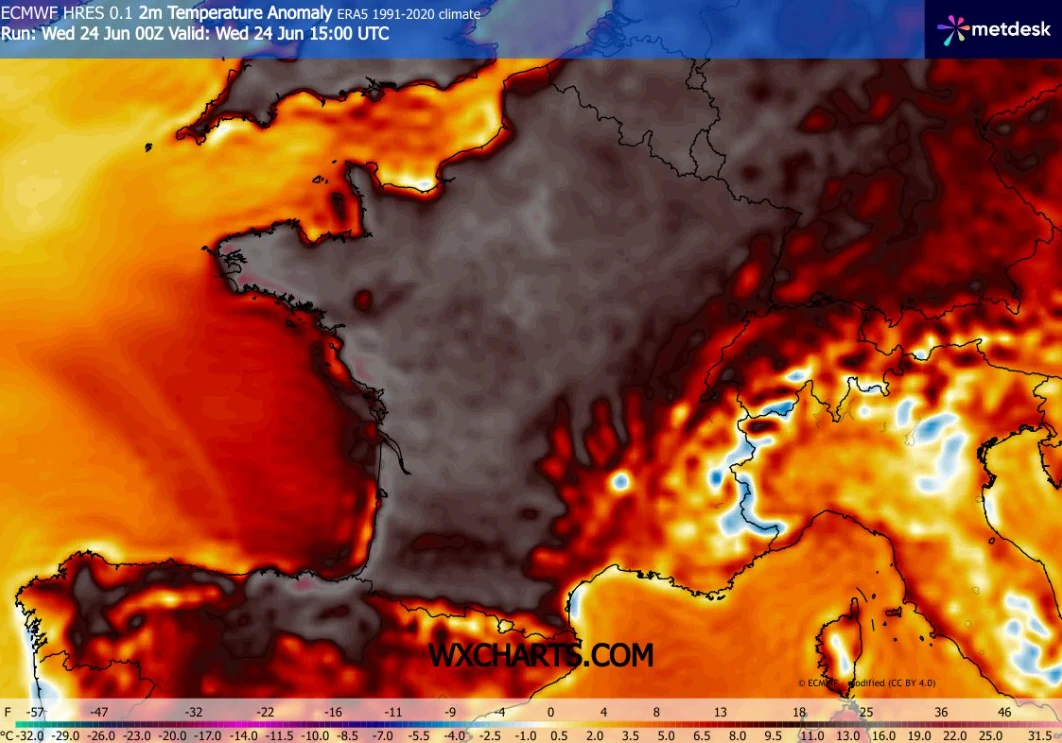 Mapa Europy Zachodniej z zaznaczonymi anomaliami temperatury, gdzie Francja, północne Włochy i Hiszpania pokazują znacznie wyższe temperatury od średniej, oznaczone intensywnymi odcieniami czerwieni i pomarańczy, podczas gdy centralna część kontynentu ...