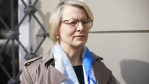 Prokurator Grażyna Stronikowska prześwietlana. W tle ryczałt mieszkaniowy