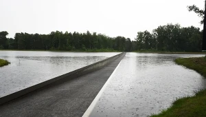 Pływająca ścieżka rowerowa. Ta atrakcja zachwyci fanów 2 kółek