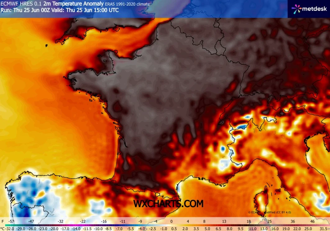 Mapa anomalii temperatury dla Europy Zachodniej z zaznaczonymi wysokimi wartościami w południowej Francji, Hiszpanii i Włoszech, na tle ciemniejszych barw wskazujących na znacznie powyżej normy temperatury w tych regionach.
