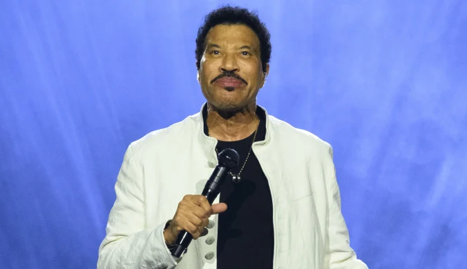 Lionel Richie zasłabł na scenie, otwierając najnowszą trasę koncertową. Nie był w stanie dokończyć show