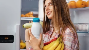 Ten popularny nawyk sprawia, że jedzenie szybciej się psuje