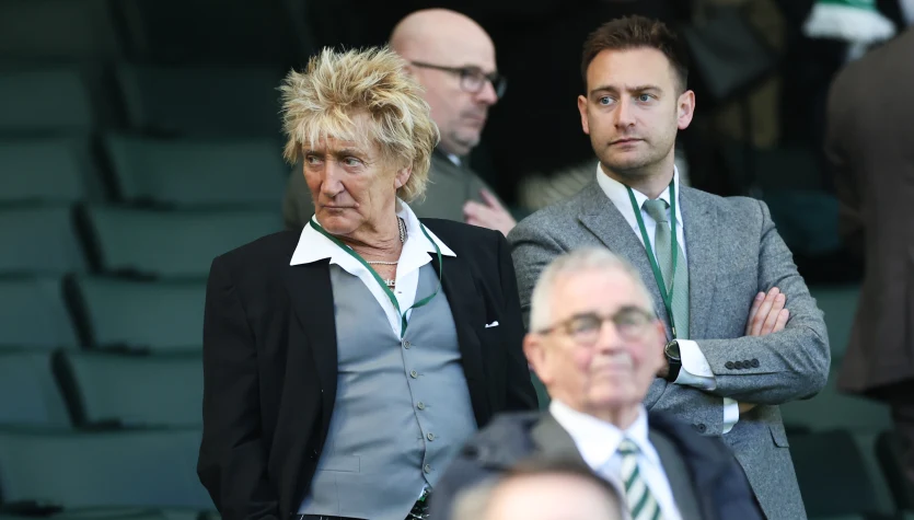 Rod Stewart odwołał koncert, a niedługo później pojawił się na meczu Mistrzostw Świata. Teraz się tłumaczy!
