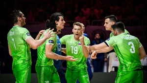 Nokaut na koniec meczu gigantów. Rywale polskich siatkarzy upokorzeni 
