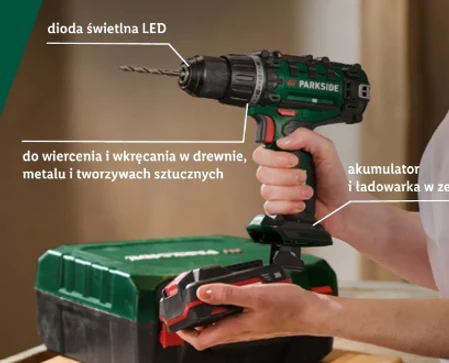 Wiertarko-wkrętarka akumulatorowa marki Parkside z diodą LED, wyposażona w wymienny akumulator oraz walizkę, przeznaczona do pracy w drewnie, metalu i tworzywach sztucznych.