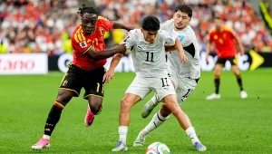 Bramka w 1. połowie, grad goli po przerwie. Premierowy triumf na mundialu
