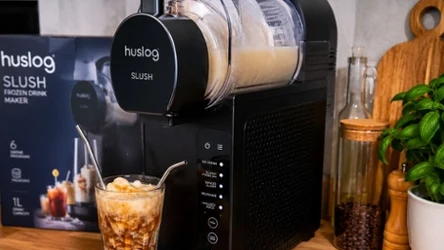 Biedronka rusza z Letnim Party. Sprzęt do mrożonej kawy i smoothie od 49,99 zł