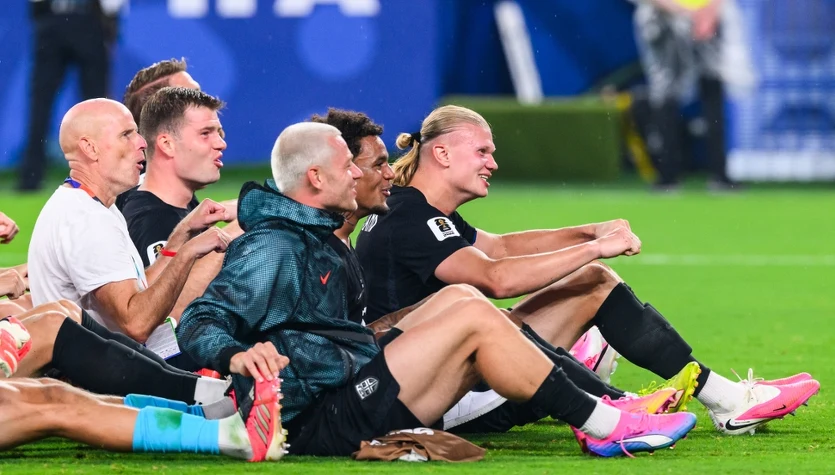 Wiosłowanie niesie reprezentację Norwegii na mundialu. Fani metalu znają to od lat