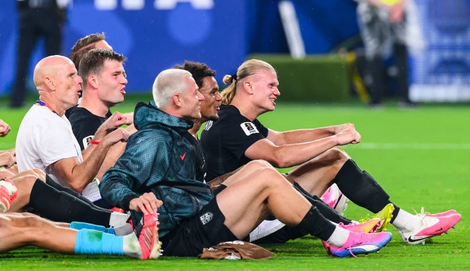 Wiosłowanie niesie reprezentację Norwegii na mundialu. Fani metalu znają to od lat