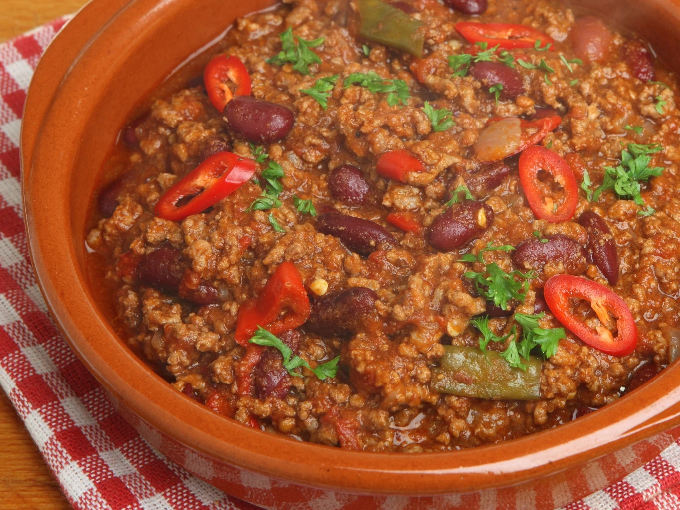 Jakie pikantne potrawy na upały? Jedna z nich to chili con carne. Chili con carne.