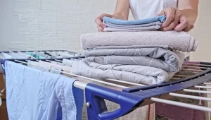Polacy wybierają pionowe suszarki. Skuteczne rozwiązanie do małych mieszkań
