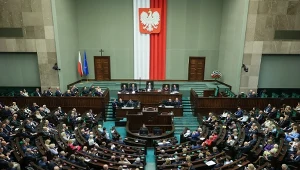 KO przed PiS, lecz bez większości. Decydujące role mniejszych partii