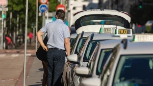 Za co kierowca taksówki naliczy dodatkową opłatę?