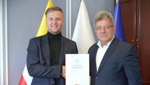 Piotr Matan i wojewoda świętokrzyski Józef Bryk. Zdj. z kwietnia 2025 roku