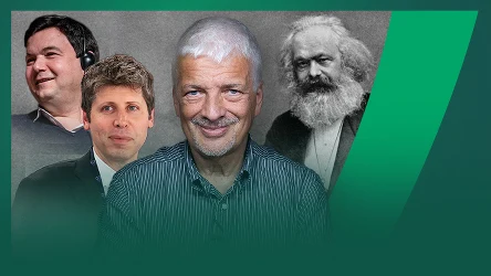 Czterech mężczyzn na neutralnym tle, z czego jeden na środku uśmiecha się i dominuje na pierwszym planie, pozostali ustawieni są w tle po bokach.