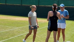 Od lewej: Daria Abramowicz, Agnieszka Radwańska i Iga Świątek