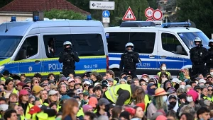 Protesty w Niemczech w związku z trwającym zjazdem AfD