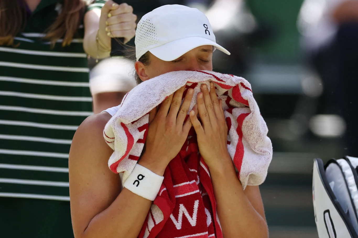 Iga Świątek przegrała z Alexandrą Ealą w meczu o czwartą rundę Wimbledonu 2026 Iga Świątek przegrała z Alexandrą Ealą w meczu o czwartą rundę Wimbledonu 2026