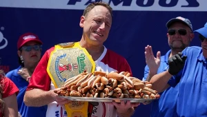 66 hot dogów w 10 minut i kolejne zwycięstwo. "Jeszcze sporo bym zmieścił"