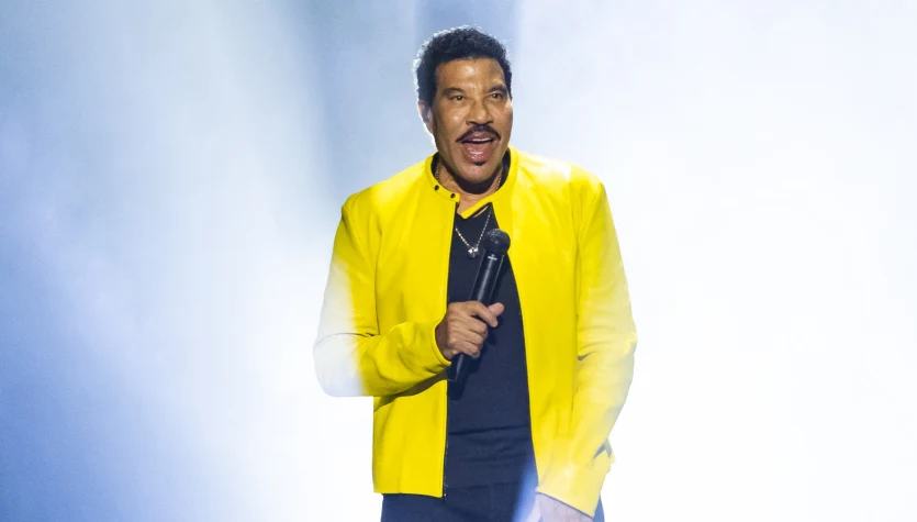 Lionel Richie źle się poczuł na scenie i trafił do szpitala. Teraz wraca z oświadczeniem. "Dziękuję za każdą wiadomość"