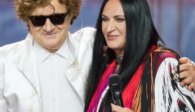 "Prawy do lewego" do dziś króluje na imprezach. Nikt nie wiedział, że szydzi z Polaków