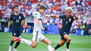 Koszmarny błąd dobił gospodarzy mundialu. Nie pomógł nawet Trump