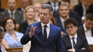 Magyar porównał wezwanie Orbana do działań "złodzieja wzywającego policję"