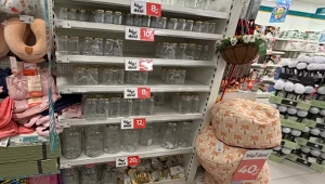 Tylko do jutra! Dealz wyprzedaje słoiki do przetworów. Ceny zaczynają się od 6 zł