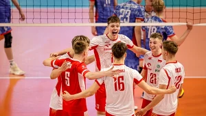 Siatkarze reprezentacji Polski do lat 18. Pierwszy z prawej Arkadiusz Wlazły